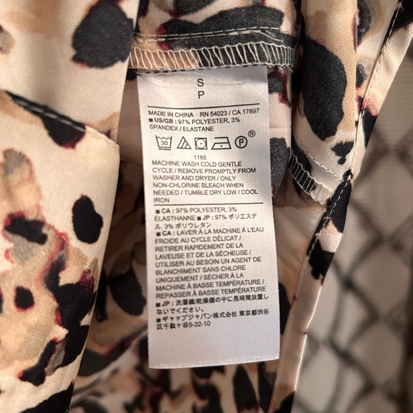 Banana Republic Blouse - Picture 5 of 6